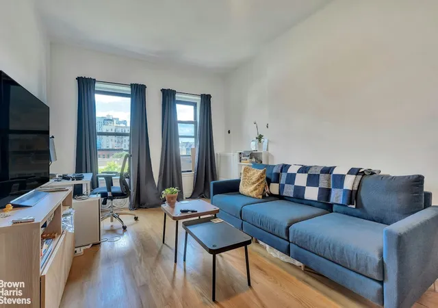 5th image of 126 W 121St St, New York, NY 10027 | MLS# RLS20088056