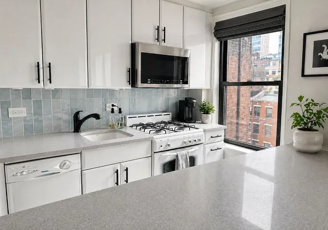 Homes for sale in New York City, NY | 333 E 53Rd St #8F, New York City, NY 10022 | MLS# RLS20088083