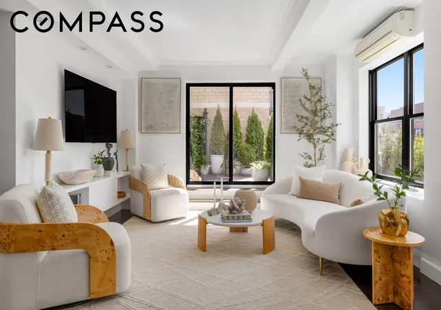 2nd image of 7 Park Ave, New York City, NY 10016