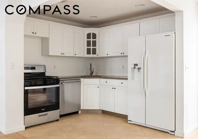 5th image of 174 Patchen Ave, New York City, NY 11221 | MLS# RLS20088174