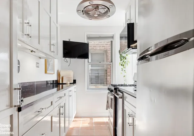 2nd image of 340 Haven Ave #4H, New York, NY 10033 | MLS# RLS20088191