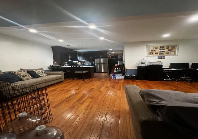 Photo 4 of Single family home for sale at 1271 E 88th Street, Brooklyn, NY 11236 | MLS# RLS20088315 | Listing updated on 2026-07-25
