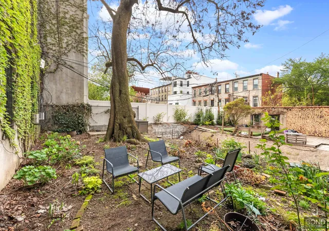 2nd image of 454 Nostrand Ave, Brooklyn, NY 11216