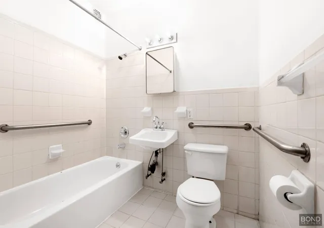 4th image of 454 Nostrand Ave #1, Brooklyn, NY 11216 | MLS# RLS20088324
