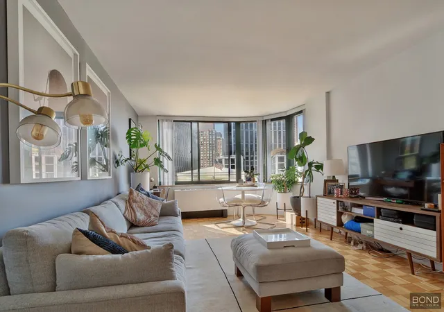 Photo 1 of Condo for sale at 295 Greenwich St #6D-N, New York City, NY 10007 | MLS# RLS20088400 | Listing updated on 2026-08-28