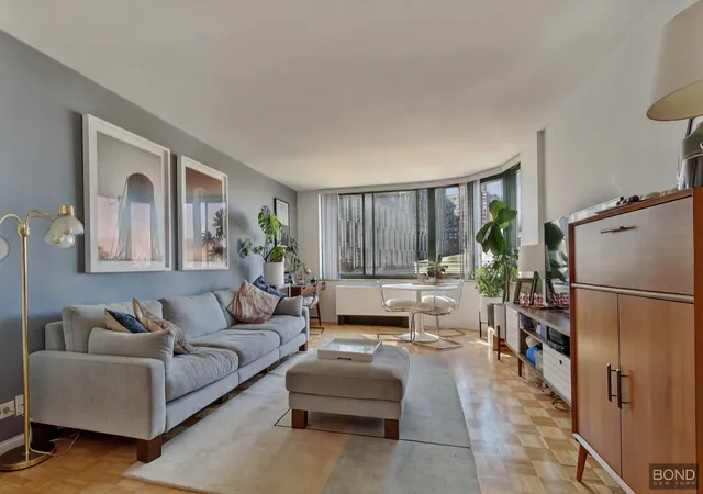 Photo 3 of Condo for sale at 295 Greenwich St #6D-N, New York City, NY 10007 | MLS# RLS20088400 | Listing updated on 2026-08-28