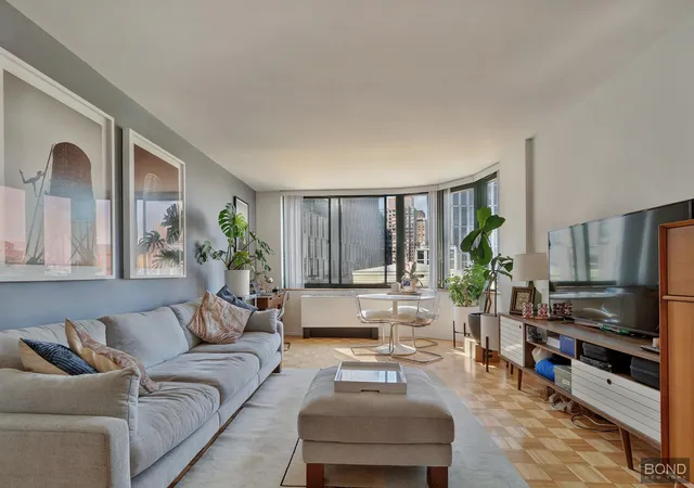 Photo 4 of House for sale at 295 Greenwich St #6D-N, New York City, NY 10007 | MLS# RLS20088400 | Listing updated on 2026-08-28