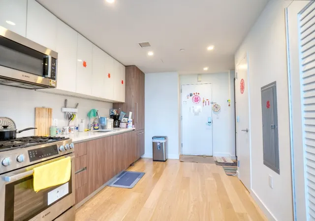 4th image of 131-01 40th Rd, New York, NY 11354