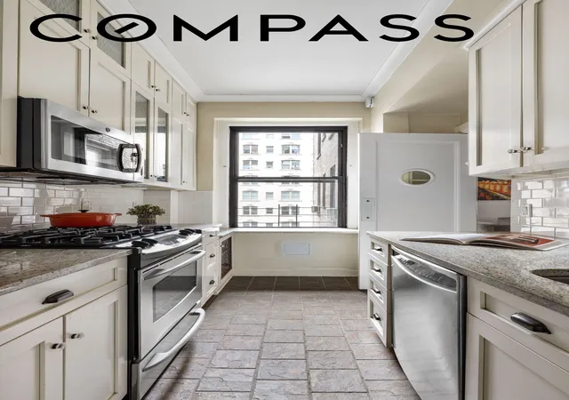 Homes for sale in New York City, NY | 176 W 87Th St #6D, New York City, NY 10024 | MLS# RLS20087839
