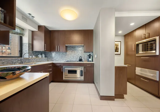 5th image of 190 E 72Nd St #17AB, New York City, NY 10021 | MLS# RLS20088525