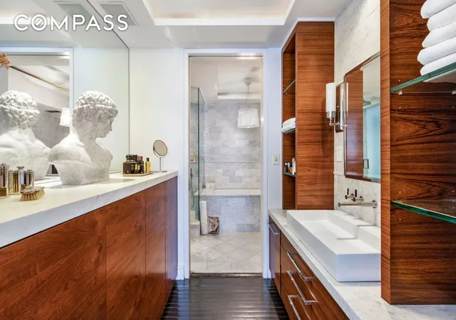 Photo 3 of House for sale at 470 W 24th Street #11G, New York, NY 10011 | MLS# RLS20088625 | Listing updated on 2026-05-04