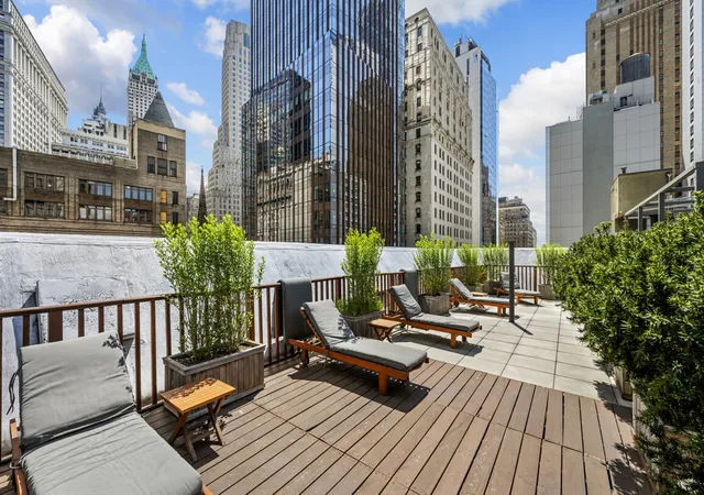 Photo 4 of Sale Pending at 120 Greenwich St #PHC, New York, NY 10006 | MLS# RLS20088642 | Listing updated on 2026-06-23