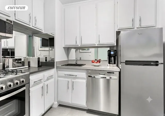 5th image of 7 E 14Th St #1208, New York, NY 10003 | MLS# RLS20088657