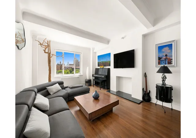 Homes for sale in New York City, NY | 7 W 96Th St, New York City, NY 10025