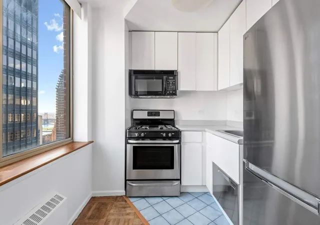 5th image of 236 E 47Th St #33D, New York City, NY 10017 | MLS# RLS20088717