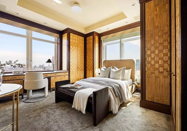2nd image of 515 Park Ave, New York City, NY 10022