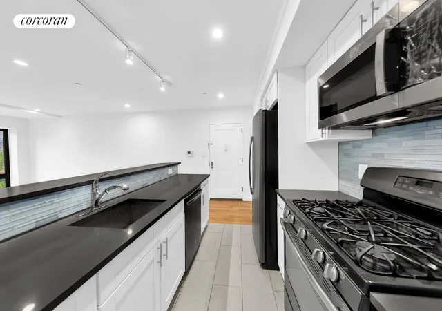 Listing Photo 4 - Condo for sale in building located at 30-25 21St St, New York City, NY 11102 - Unit #2C
