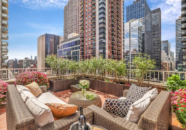 1st image of 305 E 40Th St #19F, New York City, NY 10016 | MLS# RLS20088779