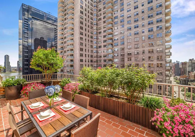 2nd image of 305 E 40Th St #19F, New York City, NY 10016 | MLS# RLS20088779