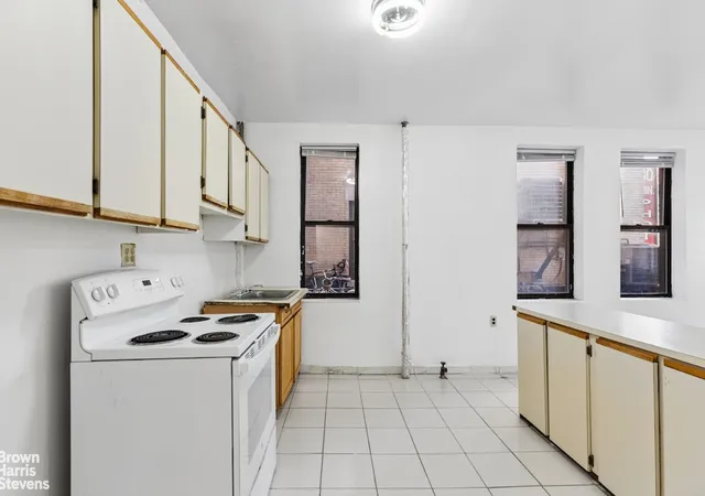 5th image of 4260 Broadway #202, New York City, NY 10033 | MLS# RLS20088814