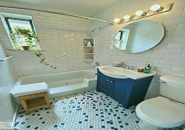 12th image of 72 61 113th St #3C, Forest Hills, NY 11375 | MLS# RLS20088824