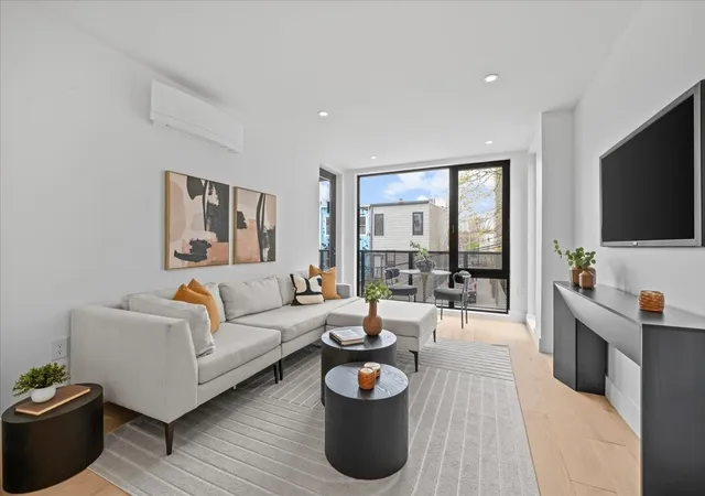 4th image of 107 Schaefer St, New York City, NY 11207
