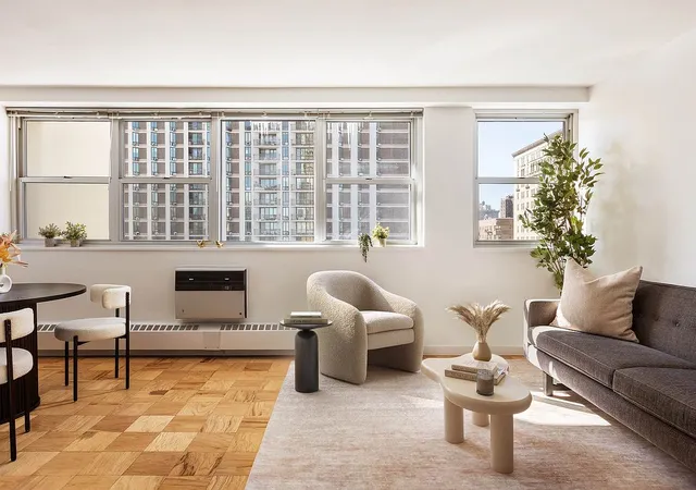 2nd image of 75 Henry St #5-J, Brooklyn, NY 11201 | MLS# RLS20089031