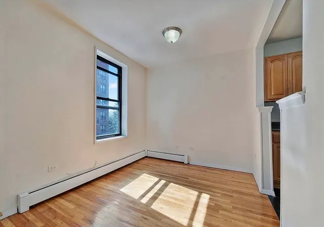 2nd image of 1130 Stadium Ave #3-K, Bronx, NY 10465 | MLS# RLS20089035
