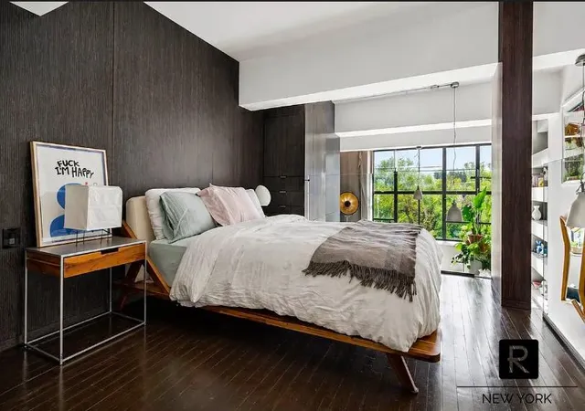 Photo 3 of House for sale at 130 Barrow St #306, New York, NY 10014 | MLS# RLS20089044 | Listing updated on 2026-06-02