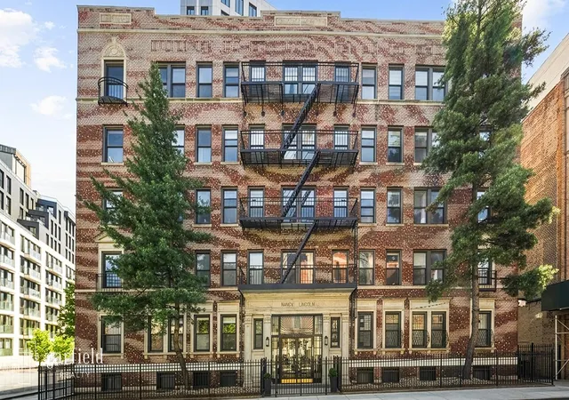 Homes for sale in New York City, NY | 400 Lincoln Pl #1-F, New York City, NY 11238 | MLS# RLS20089048