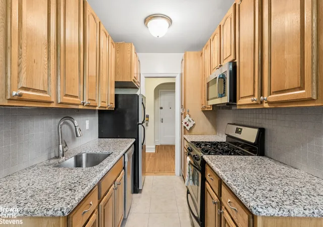 5th image of 73-20 Austin St #3O, Forest Hills, NY 11375 | MLS# RLS20089207