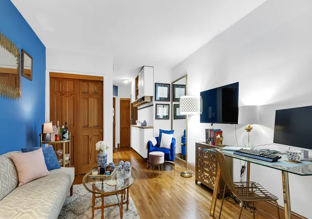 Photo 2 of Sale Pending at 212 E 77th Street #2B, New York City, NY 10075 | MLS# RLS20089254 | Listing updated on 2026-08-27