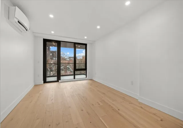2nd image of 107 Schaefer St, Brooklyn, NY 11207