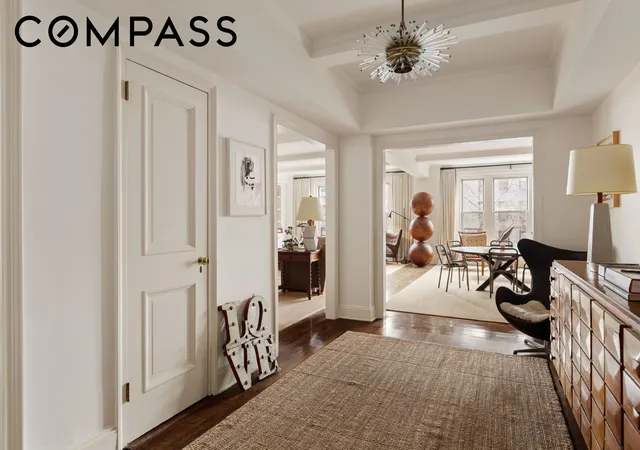 Listing Photo 2 - Condo for sale in building located at 320 E 72Nd St, New York City, NY 10021 - Unit #4C