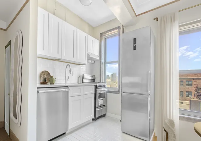 5th image of 55 Eastern Pkwy, New York City, NY 11238