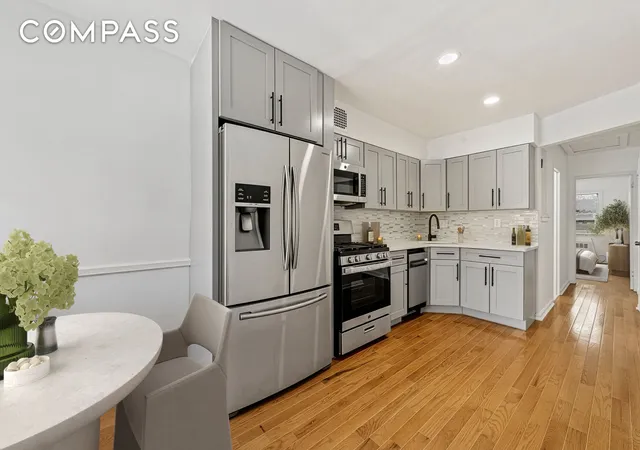 Listing Photo 4 - Condo for sale in building located at 1250 E 98th St, Brooklyn, NY 11236