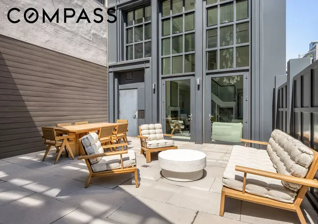 Photo 4 of House for sale at 137 Franklin St #1, New York, NY 10013 | MLS# RLS20089502 | Listing updated on 2026-07-07