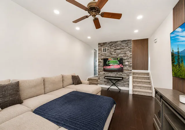 Homes for sale in New York City, NY | 78 Sperry Pl, New York City, NY 10312 | MLS# RLS20089556