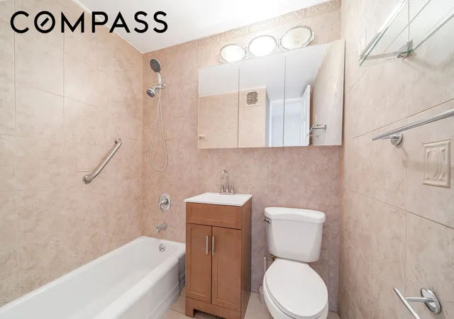 4th image of 195 Willoughby Ave #1518, New York City, NY 11205 | MLS# RLS20089651