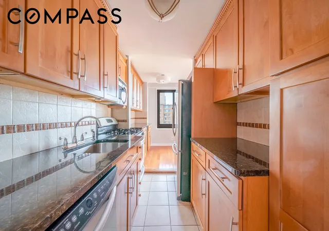 5th image of 195 Willoughby Ave #1518, New York City, NY 11205 | MLS# RLS20089651