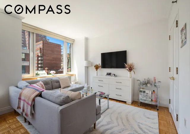 Homes for sale in New York City, NY | 404 E 76th St #6M, New York City, NY 10021 | MLS# RLS20089673
