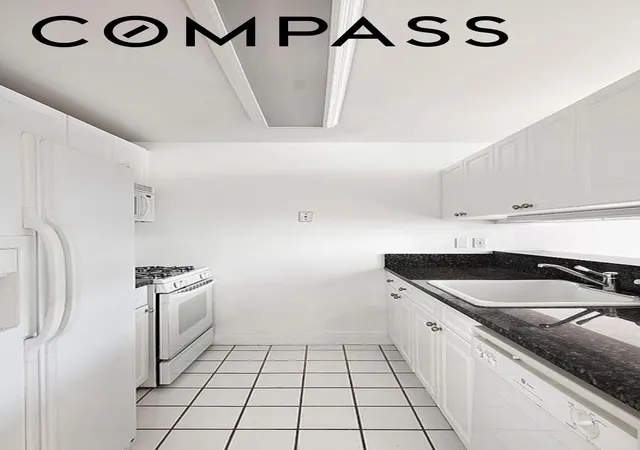 4th image of 404 E 76Th St #6M, New York, NY 10021 | MLS# RLS20089673