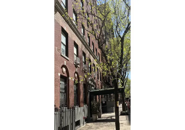 Photo 2 of Sale Pending at 17 W 64th Street #1A, New York, NY 10023 | MLS# RLS20089699 | Listing updated on 2026-07-22