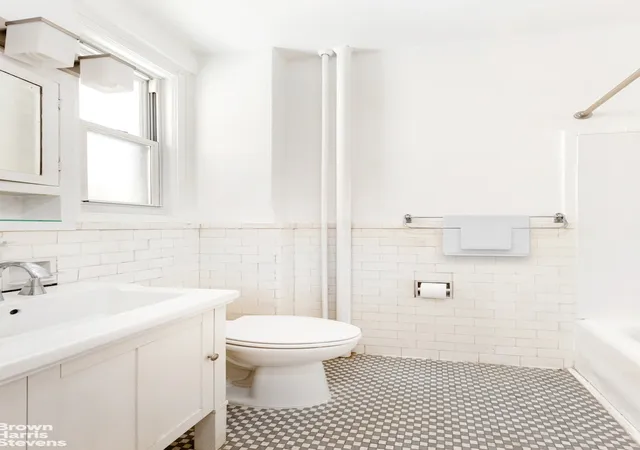 Photo 4 of Sale Pending at 27 W 55th Street #44, New York, NY 10019 | MLS# RLS20089711 | Listing updated on 2026-06-16