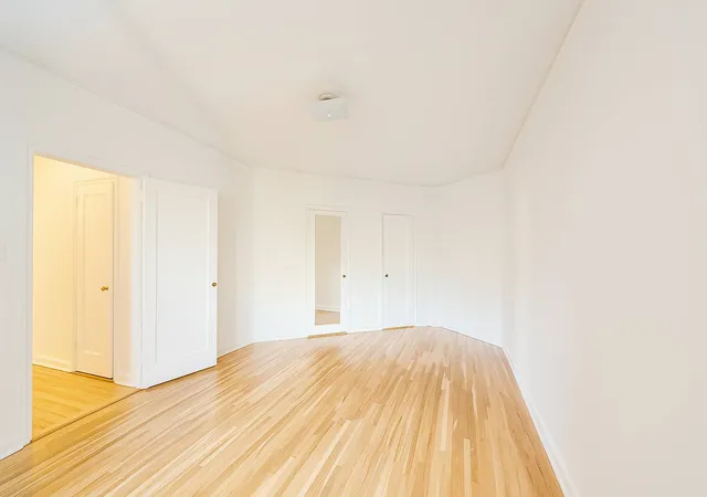 5th image of 915 E 17Th St #302, New York City, NY 11230 | MLS# RLS20089844