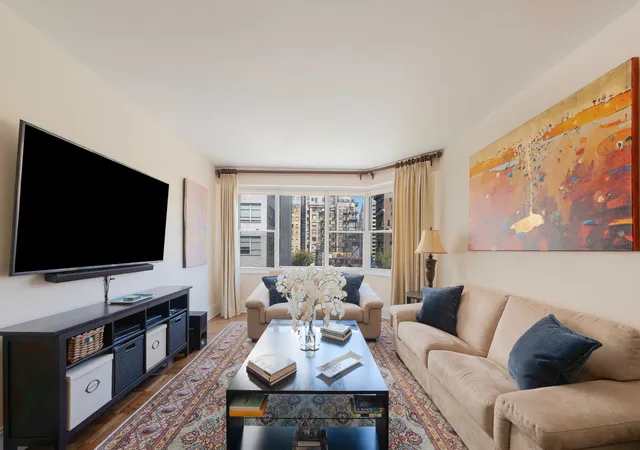 1st image of 150 E 61St St #10C, New York City, NY 10065 | MLS# RLS20089858