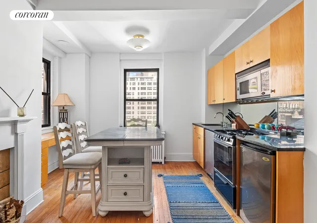 Photo 2 of Sale Pending at 10 Mitchell Pl #8F, New York, NY 10017 | MLS# RLS20089862 | Listing updated on 2026-06-11