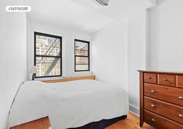 Photo 3 of Sale Pending at 10 Mitchell Pl #8F, New York, NY 10017 | MLS# RLS20089862 | Listing updated on 2026-06-11