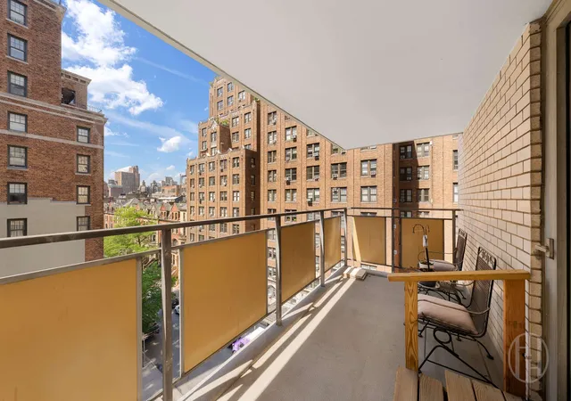 Listing Photo 5 - Condo for sale in Mayfair Towers located at 15 W 72Nd St, New York, NY 10023 - Unit #8C