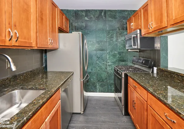 Photo 2 of Single family home for sale at 88 Greenwich St #428, New York City, NY 10006 | MLS# RLS20089939 | Listing updated on 2026-08-02